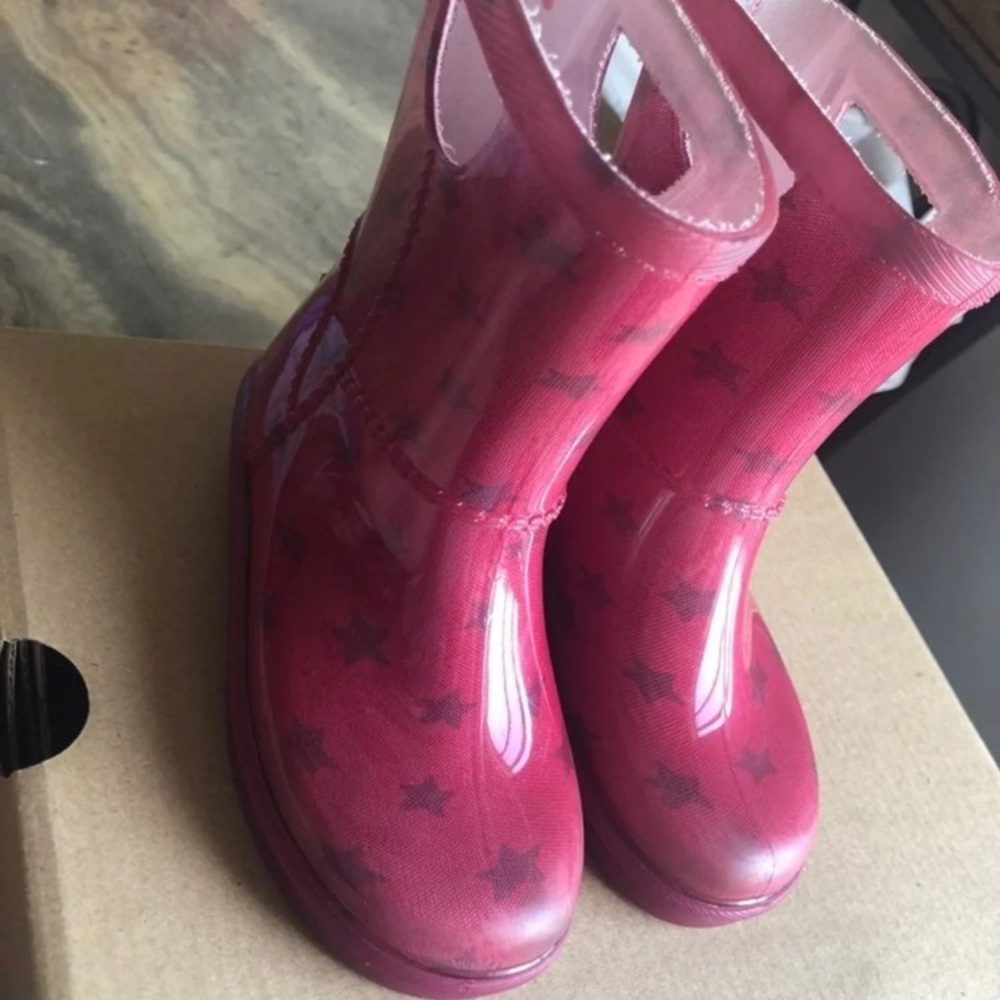 Ugg rain boots